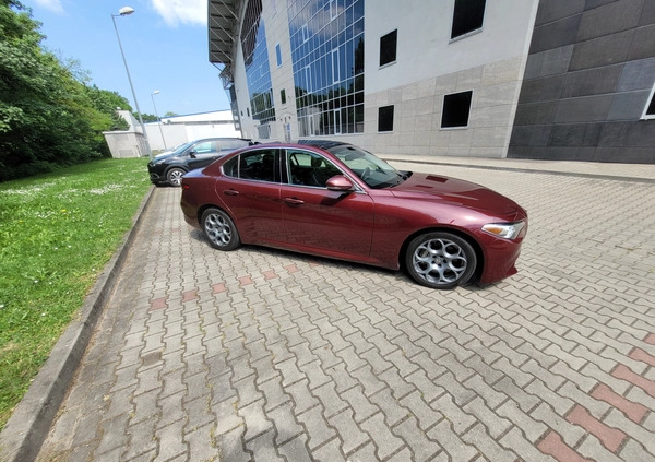 Alfa Romeo Giulia cena 71900 przebieg: 102000, rok produkcji 2017 z Brok małe 37